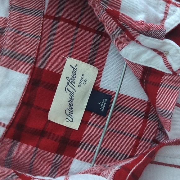 Universal Thread Red and White Plaid Button Down Pocketed Long Sleeve Shirt L - Picture 5 of 7